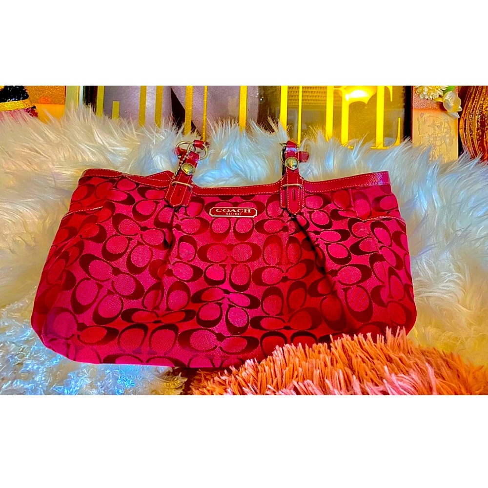 COACH VINTAGE AUTHENTIC HAND BAG , BURGUNDY